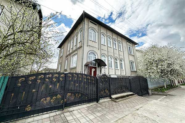 Будинок для престарілих Івано-Франківськ